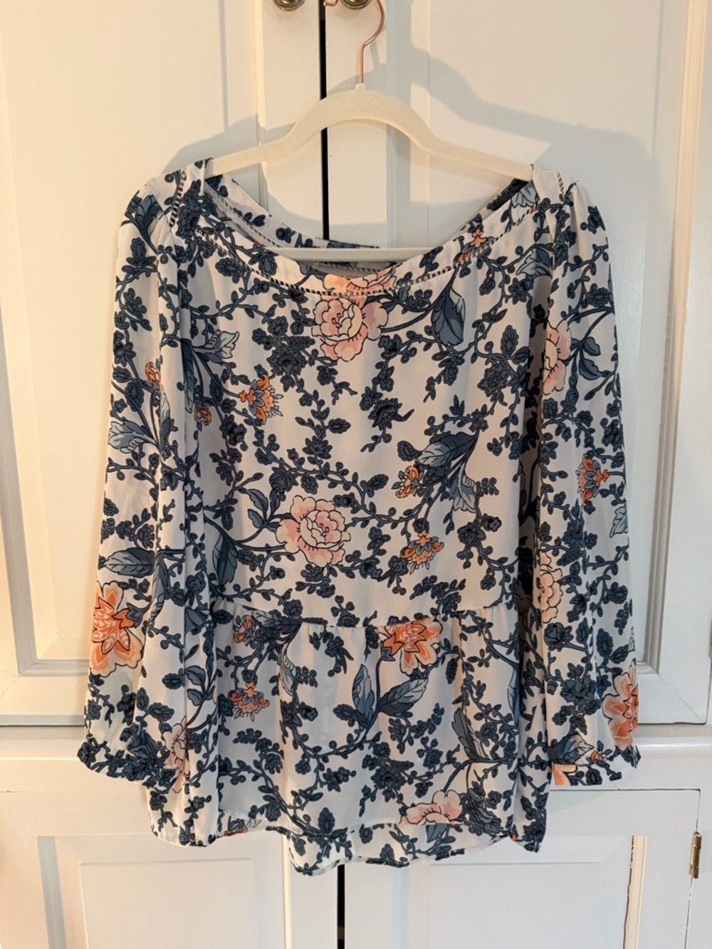 LOFT Floral Blouse Large White Blue Pink Flowy Lightweight Womens Top